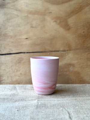 Cup in lighter pink